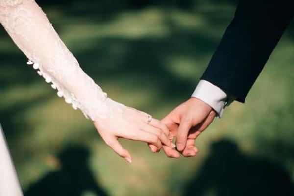 1999年属兔女孩姻缘在哪一年 99兔女命中注定的丈夫 1999年属兔女孩姻缘在哪一年 99兔女命中注定的丈夫